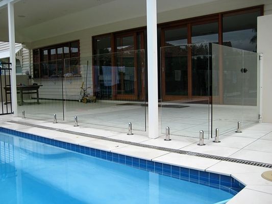 Inferriata di vetro strutturale dell'argento di vetro dell'inferriata della spina del recinto della piscina