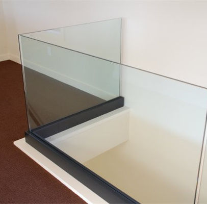 Barriera di sicurezza di vetro Frameless di alluminio di Blaustrade del balcone con approvazione di CE/SGCC